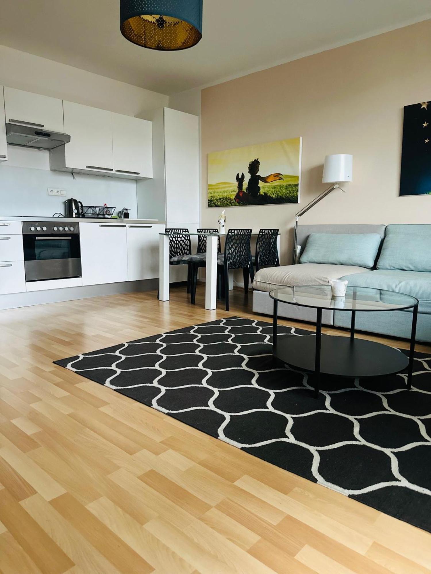 After Six Apartment Братислава Экстерьер фото